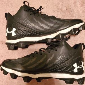 Under Armour Football/Soccer Cleats Mens Size 9.5 Wide Black And White ⚽️🥇🏉